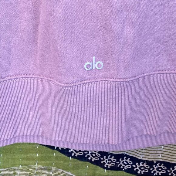 ALO Yoga Lilac Freestyle Fleece Mock Neck Sweatshirt Size Medium - Picture 12 of 16
